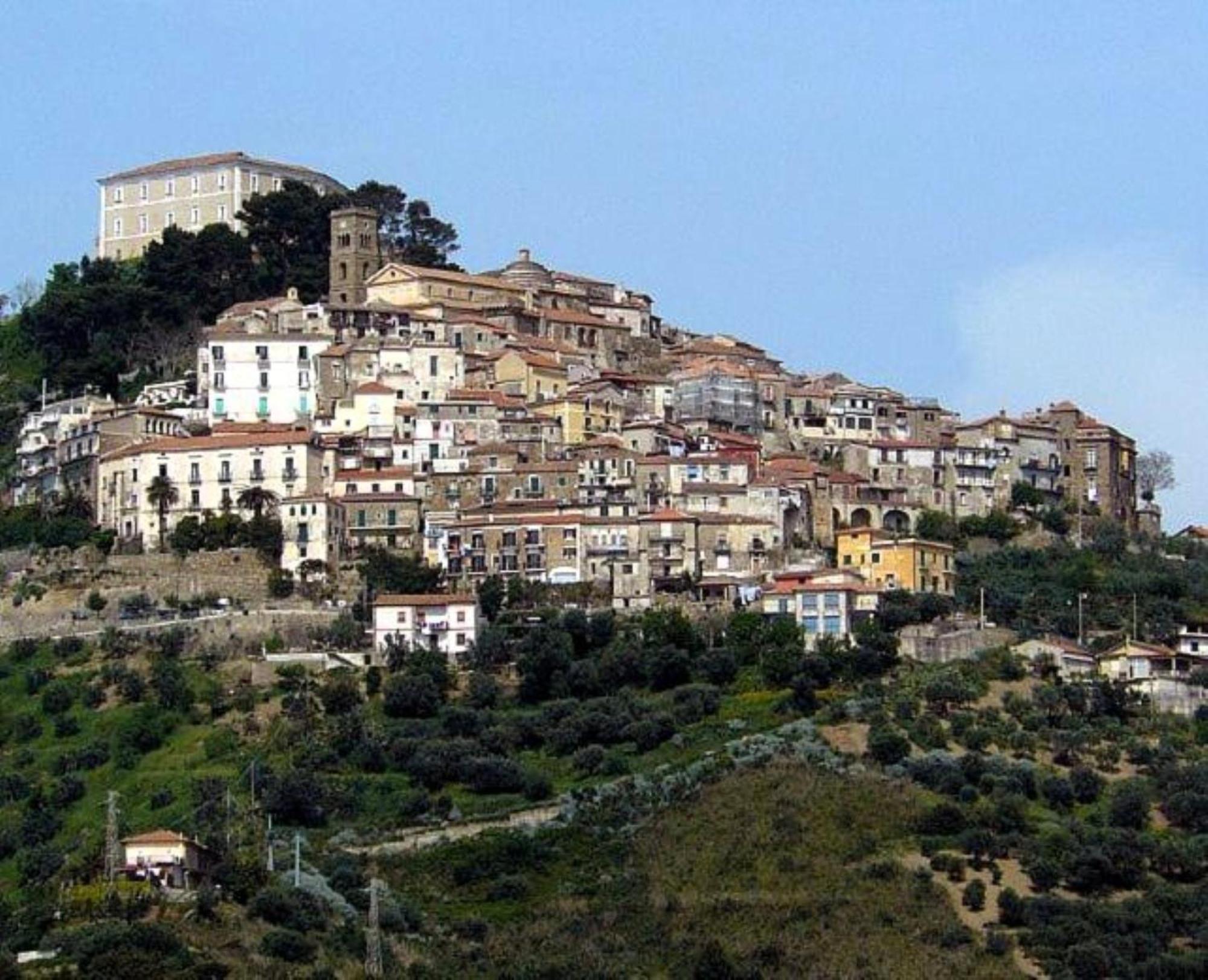 Bellezza In Cilento Panoramic Apts Кастеллабате Экстерьер фото